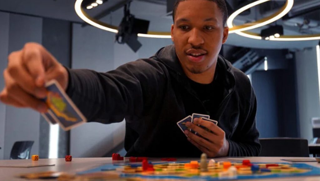 Celebrities at the game table: what board games do celebrities choose?