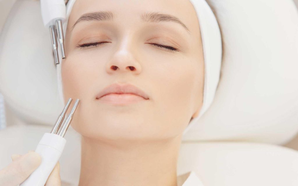 Microcurrent Treatment: The Key to Non-Invasive Facial Rejuvenation