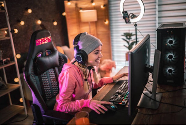 Why Online Gaming Feels So Entertaining And Immersive